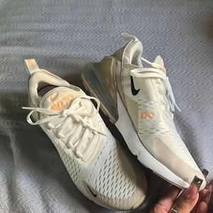 Used Nike 270 size women 10